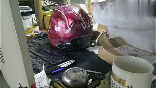 第七期狂人改色机车骑士用品行修复Arai头盔改色满血复活
